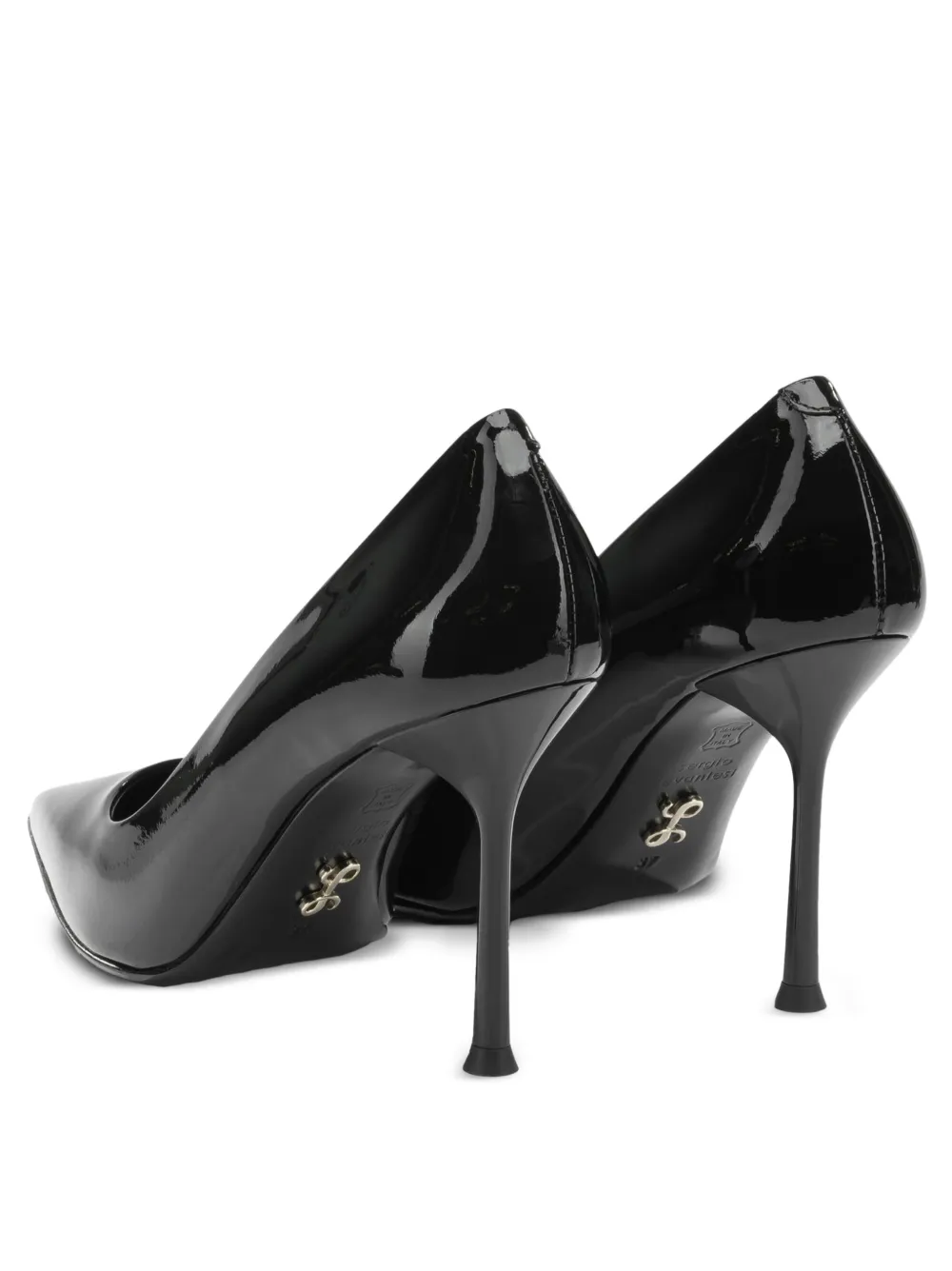  Sergio Levantesi Pointed Pumps - Black 