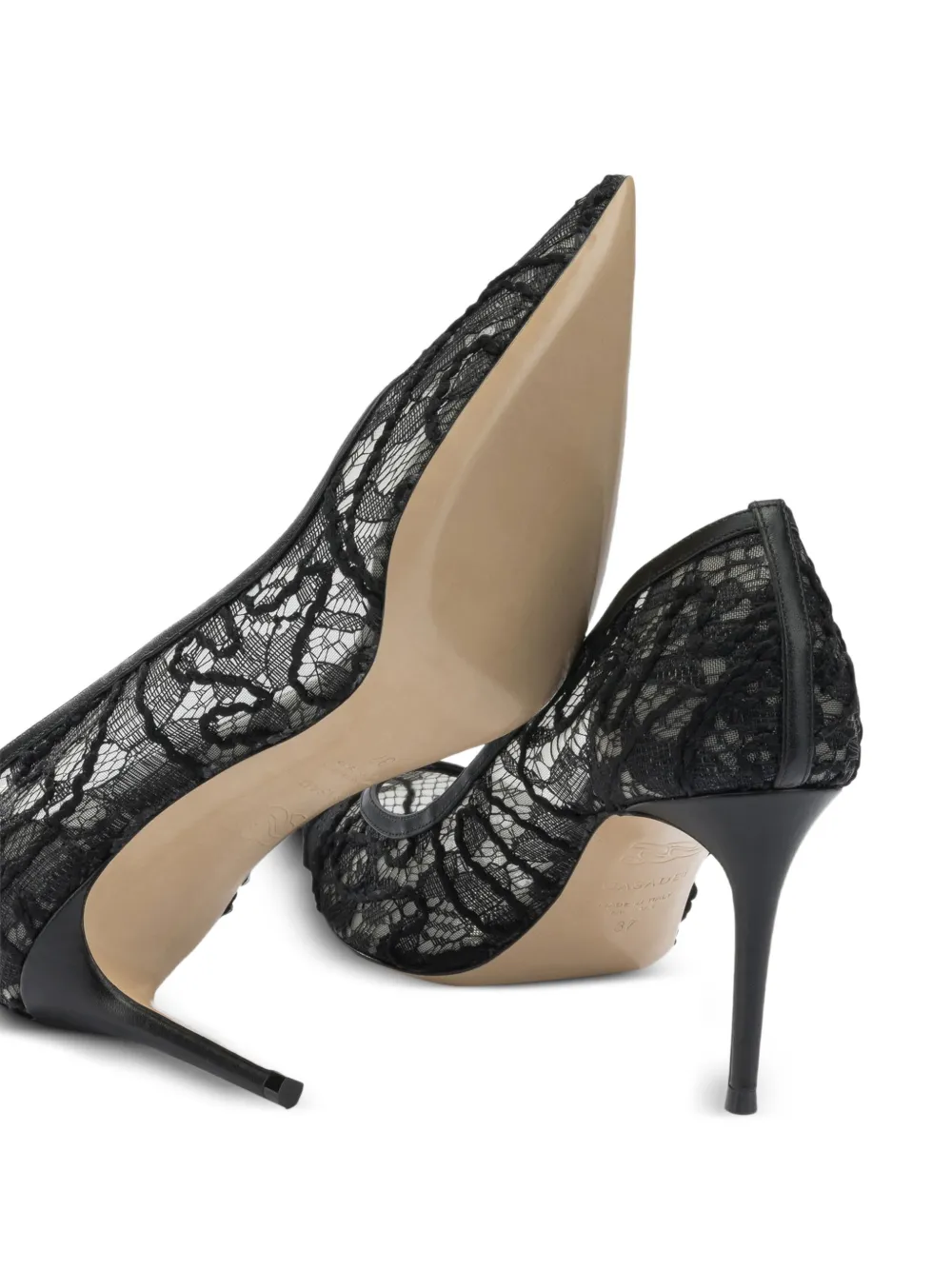 Casadei Julia pumps met puntige neus Zwart