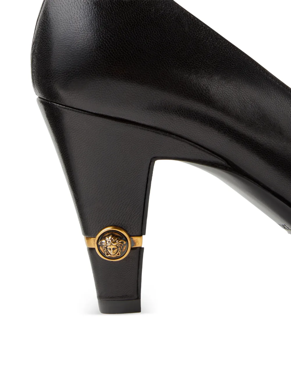 Versace Pumps met gekruist medaillon Zwart