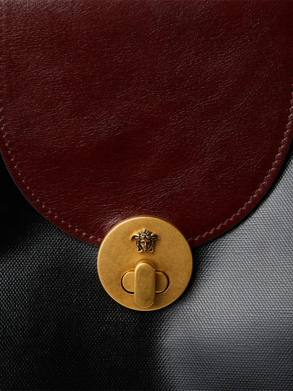 Versace Vivian grote gecoate canvas shopper Zwart