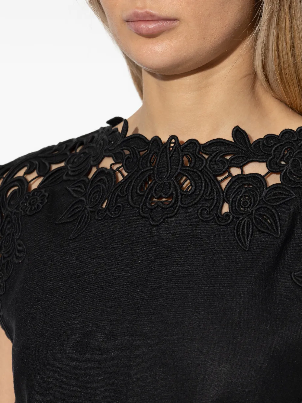 Cult Gaia Blouse met bloemenvlak Zwart