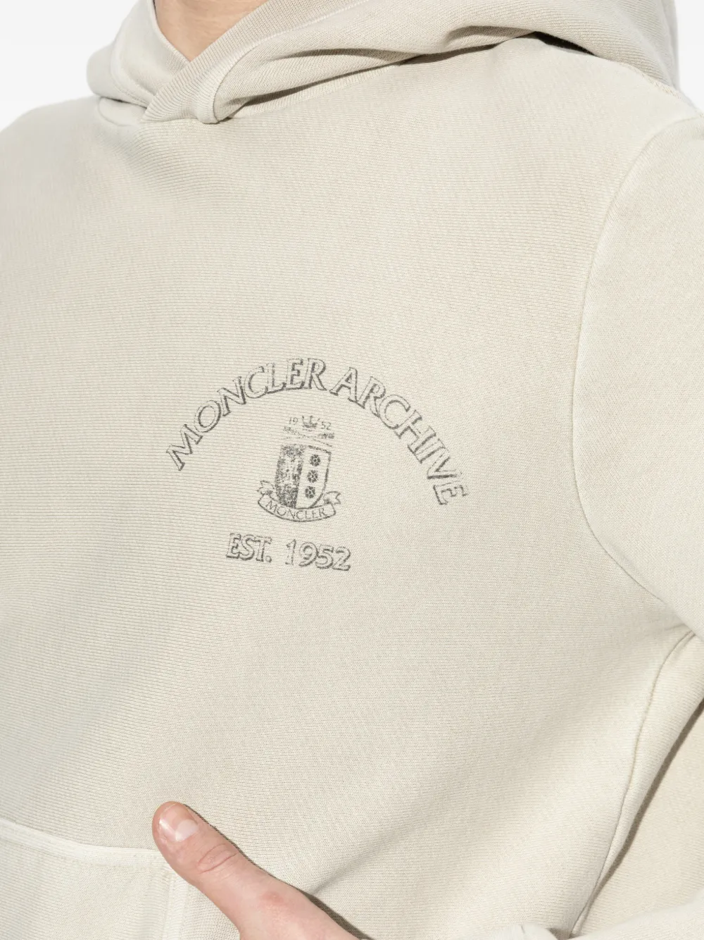 Moncler Hoodie met logo Beige