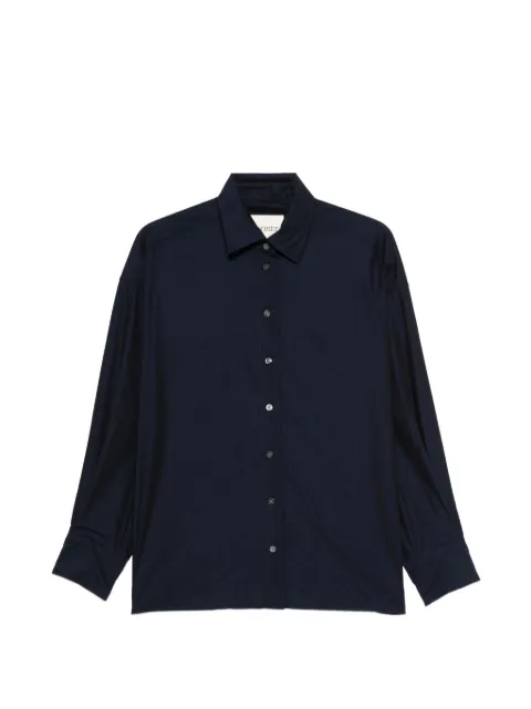Closed buttoned long-sleeve shirt