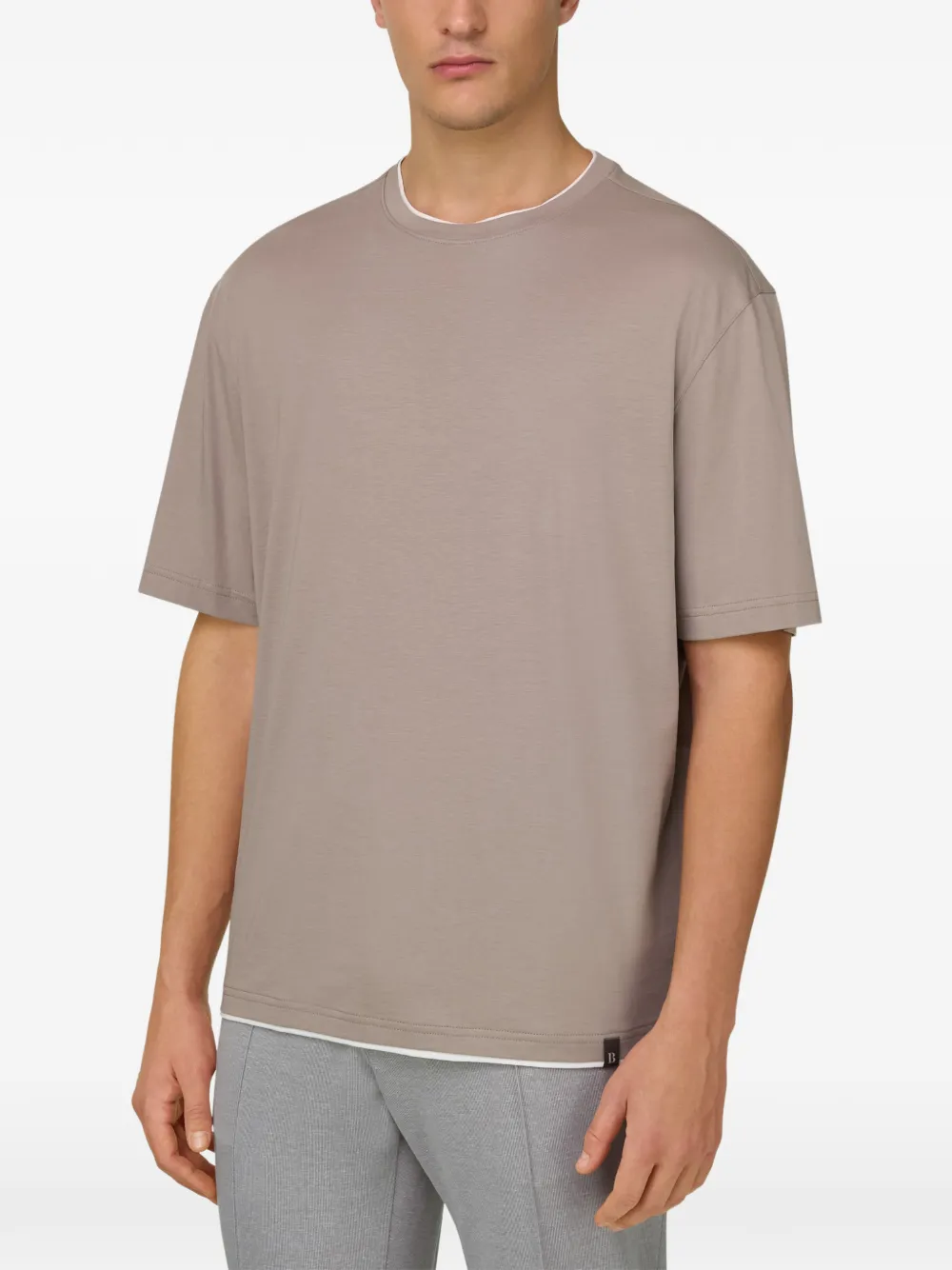 Contrasting Collar T-Shirt