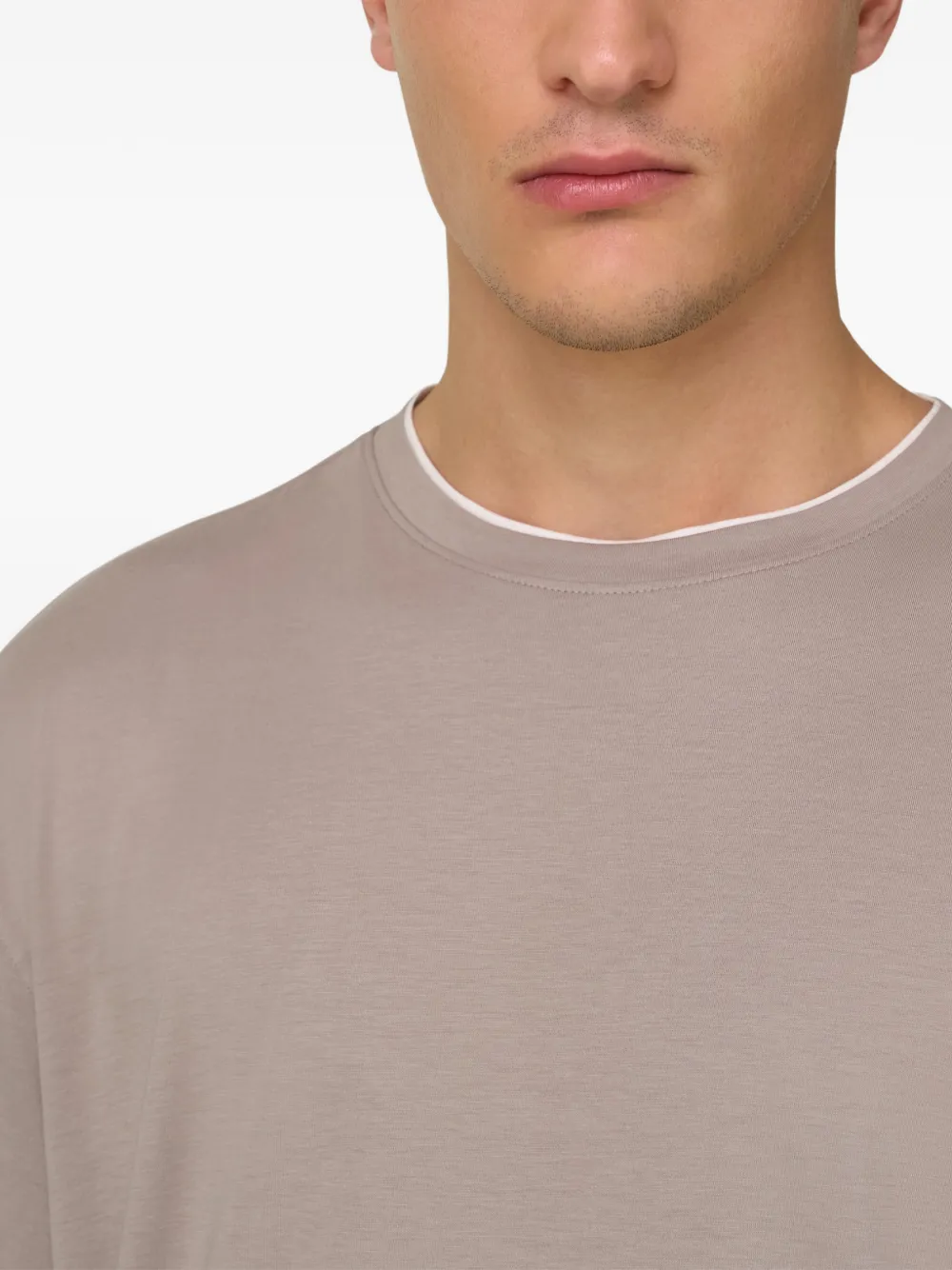 Contrasting Collar T-Shirt