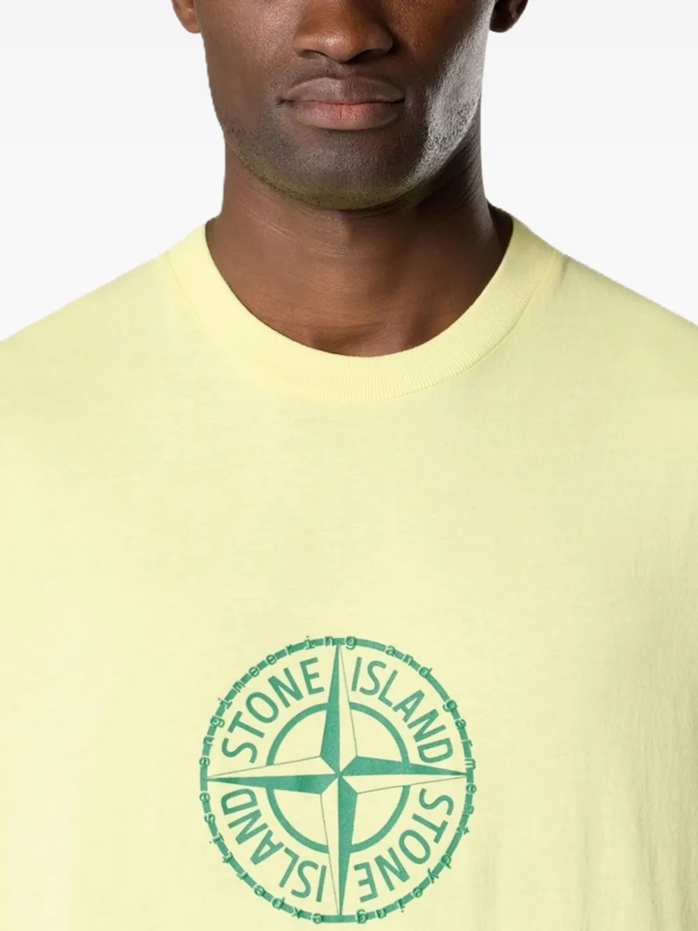 Stone Island T-shirt met Compass-logopatch Geel