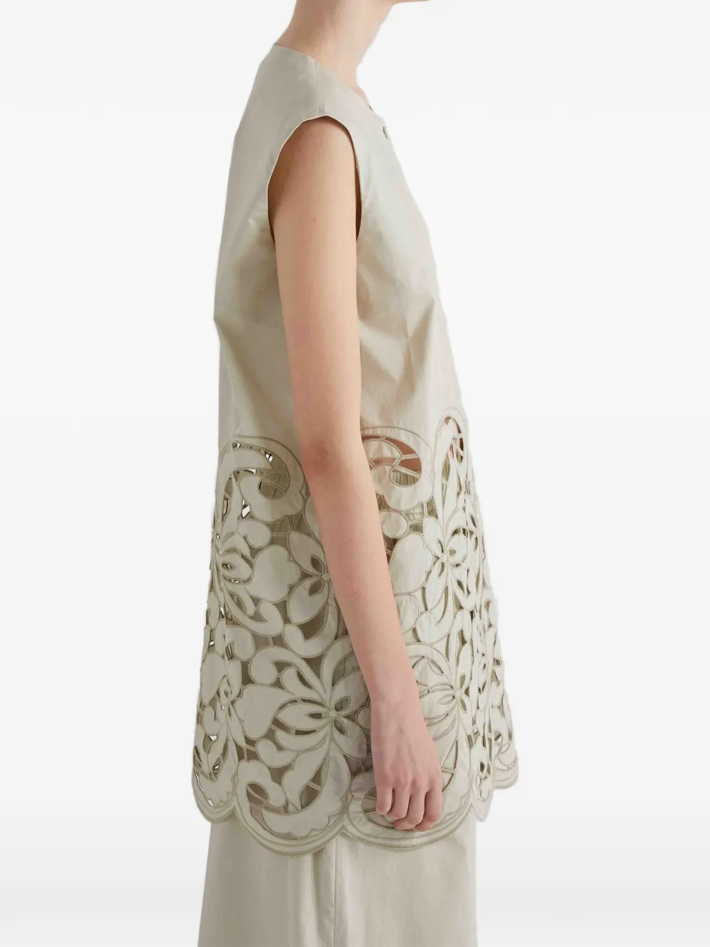  Meimeij Floral Cut-out Blouse - Neutrals 