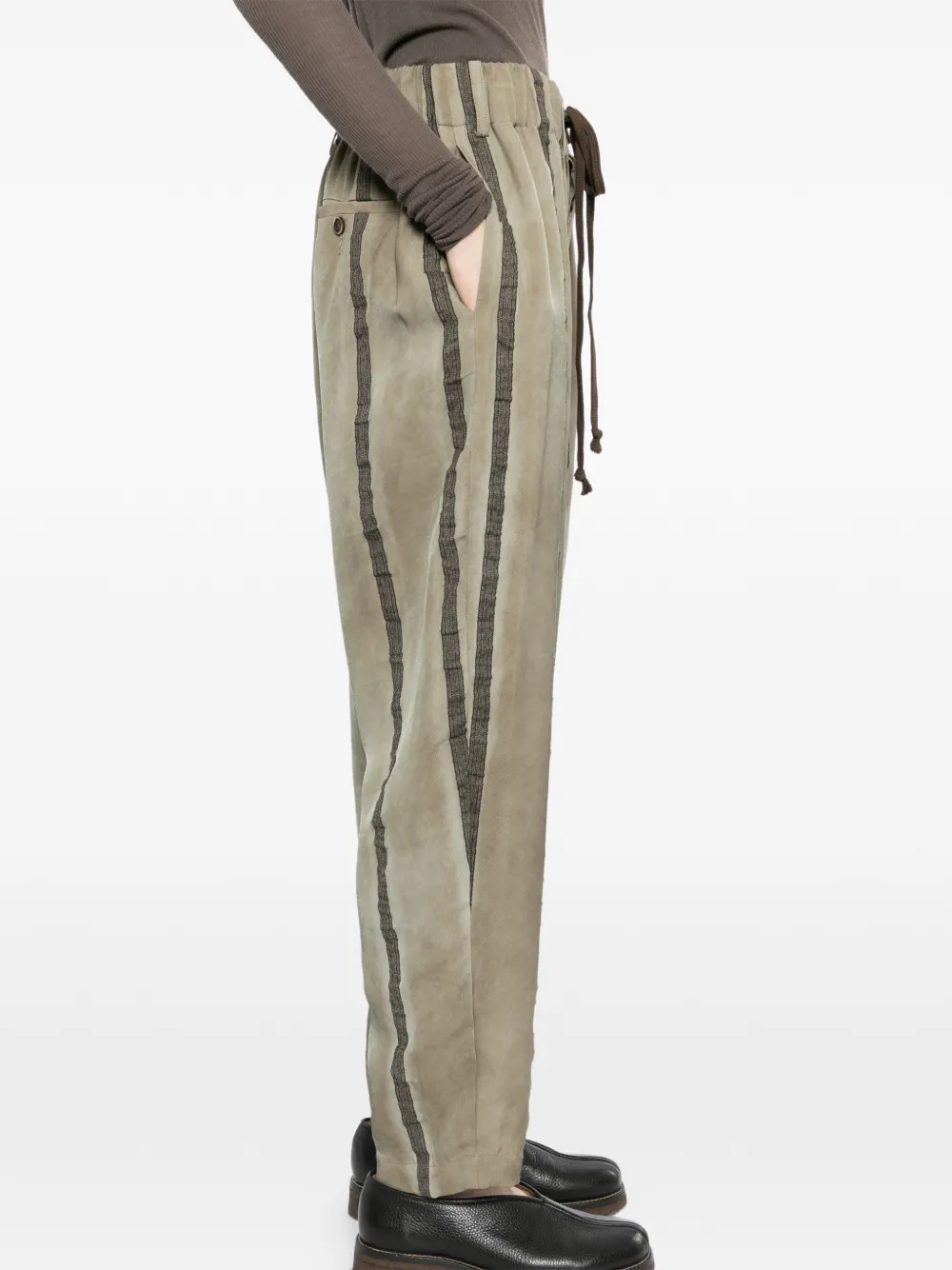 Uma Wang Broek met toelopende pijpen Beige