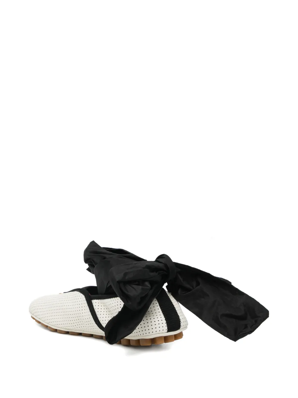 Valentino Garavani Ballerina's met logoplakkaat Beige