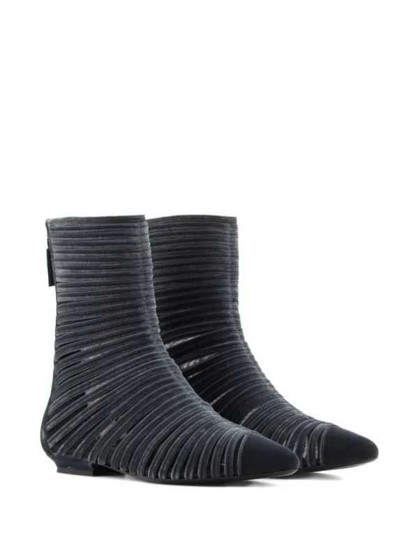 Giorgio Armani Zip-fastening Ankle Boots in Grey
