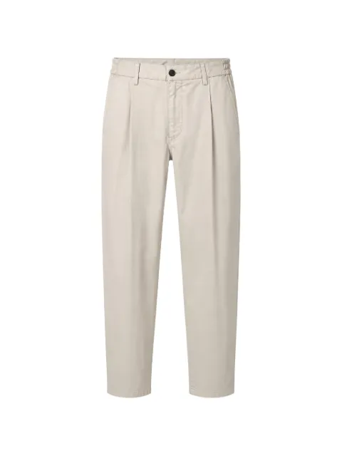 Eleventy pleated elasticated-waist trousers