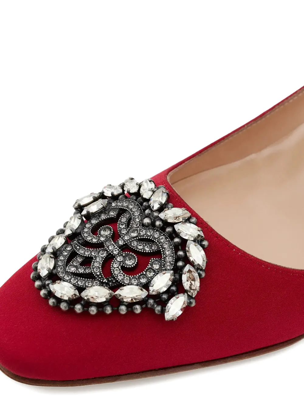 Manolo Blahnik Okkato verfraaide pumps Rood