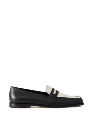 Ferragamo ニュー ヴァラ ローファー | ブラック | FARFETCH JP