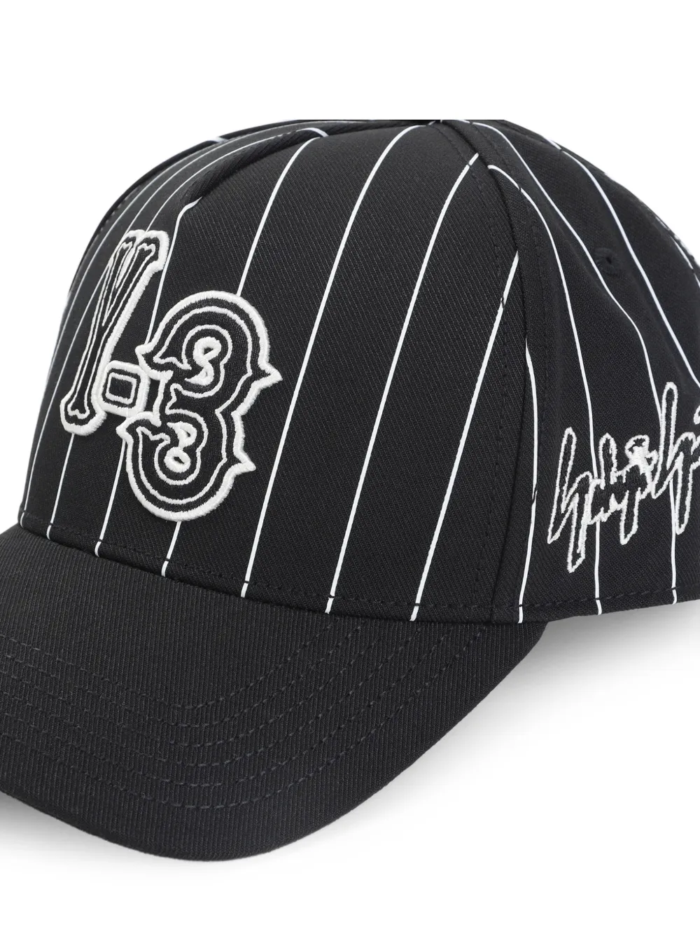 Y-3 Pet met krijtstreep en logo-applicatie Zwart