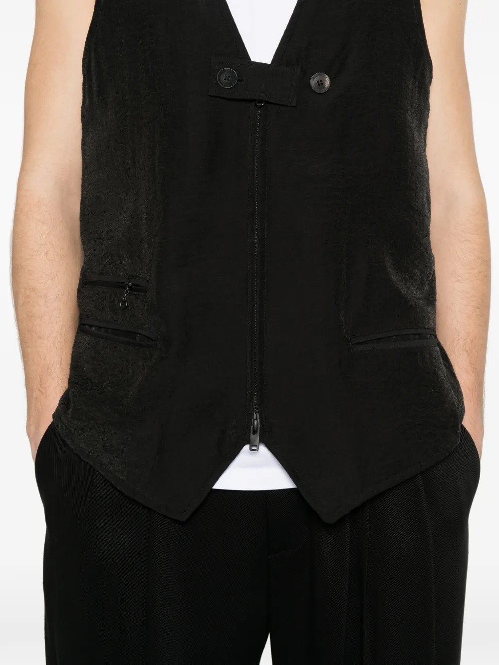 button zip vest