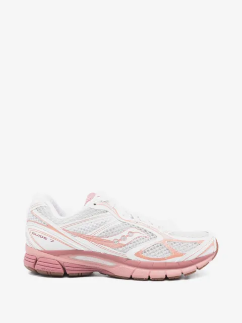 Saucony 프로그리드 가이드 7 메시 패널 스니커즈