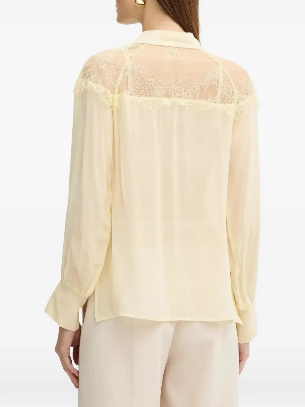 Patrizia Pepe Shirt met gestrikte hals Beige