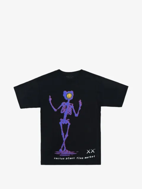 KAWS playera con estampado gráfico en colaboración con Cactus Plant Flea Market