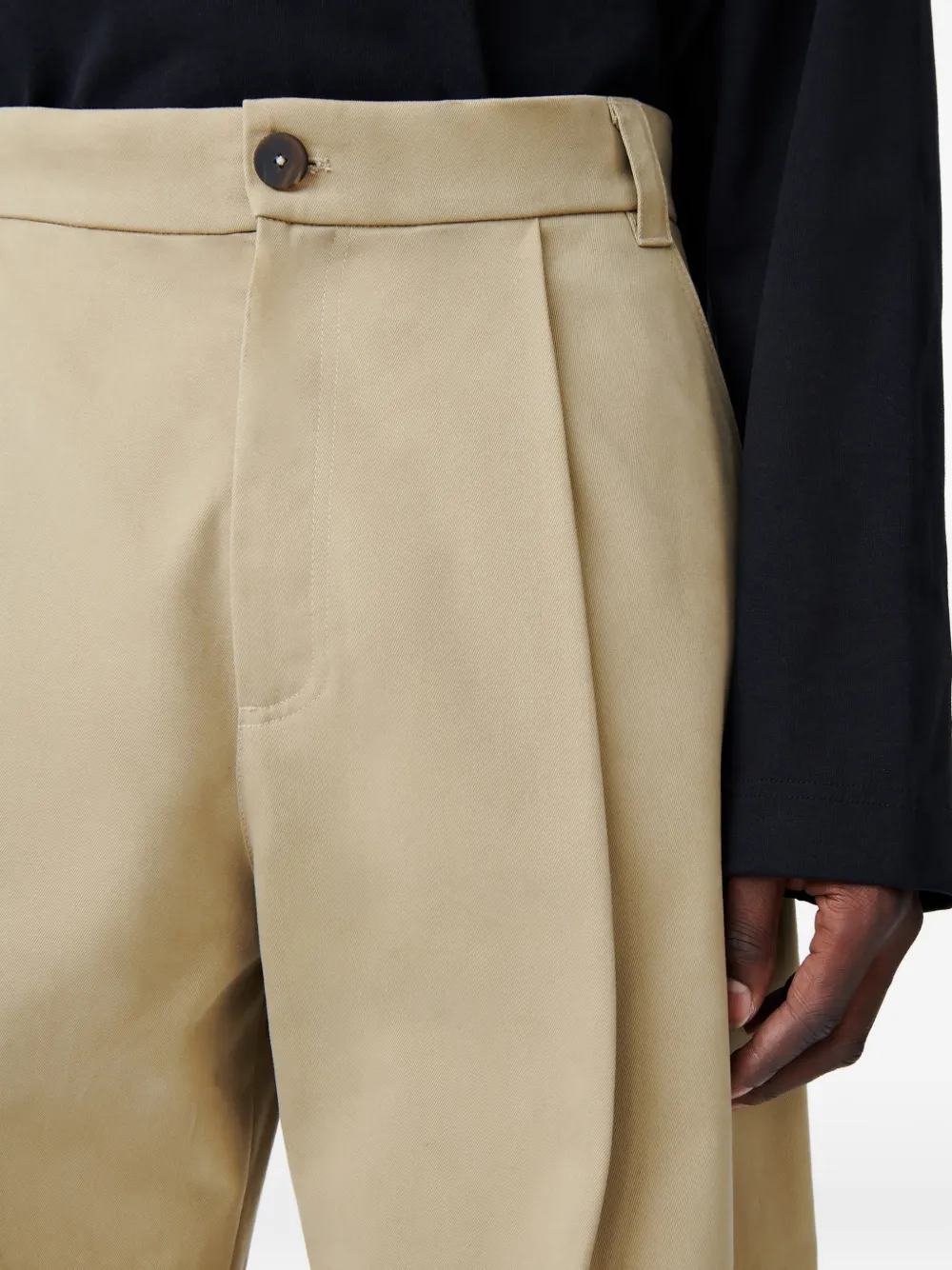 Sorte Pleated Trousers