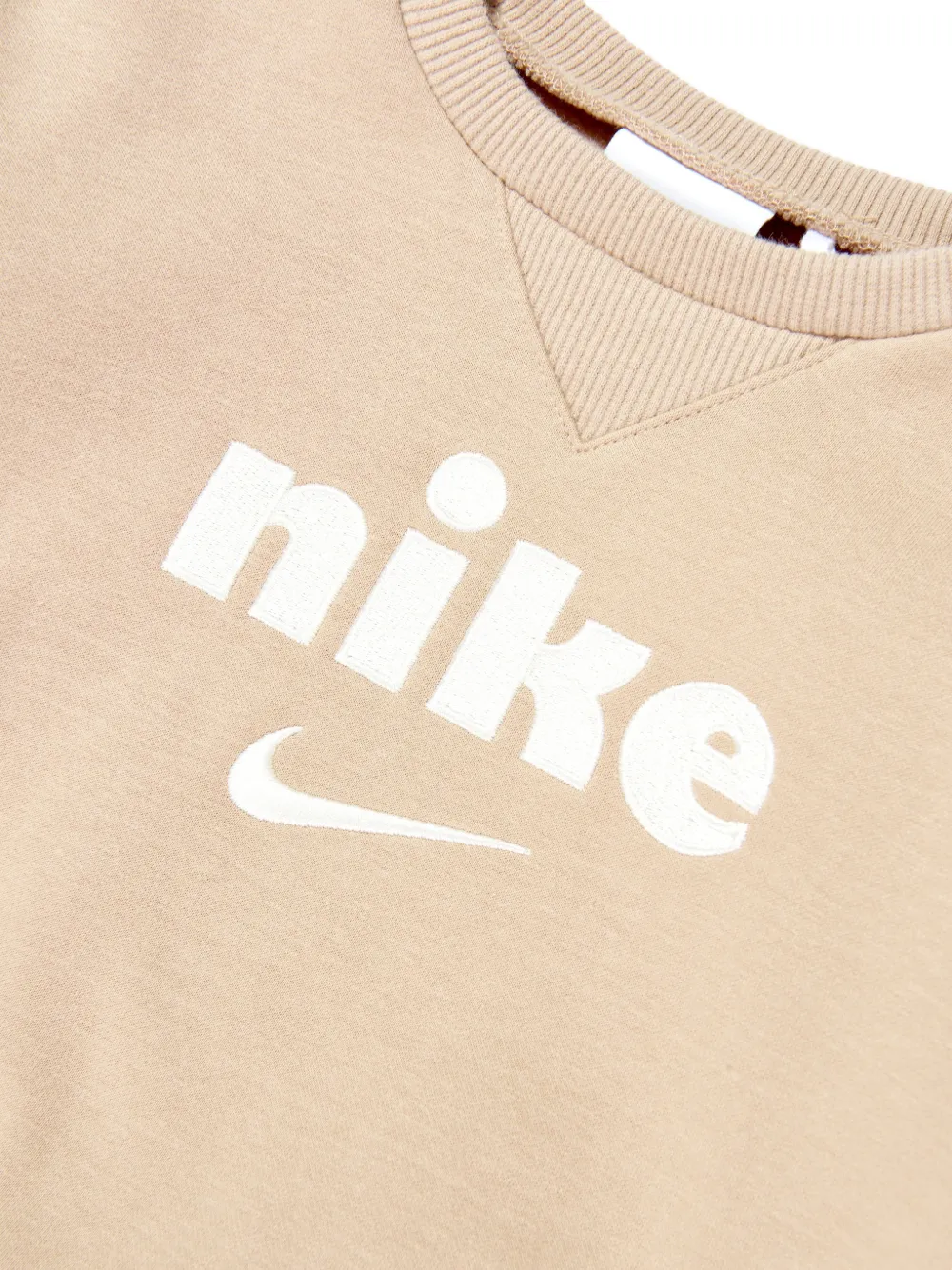 Nike Kids Trainingspak met logoprint Beige