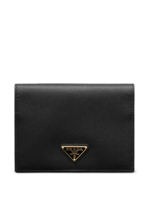 Prada サフィアーノレザー パスポートケース | ブラック | FARFETCH JP