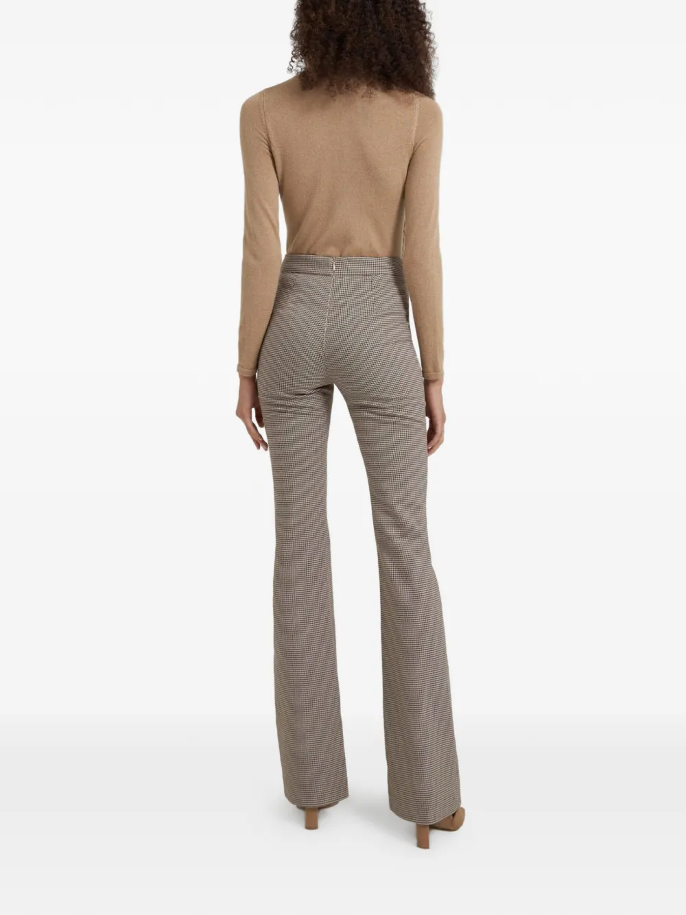 Violante Nessi Roy geribbelde coltrui Beige