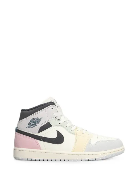Jordan logo-patch sneakers