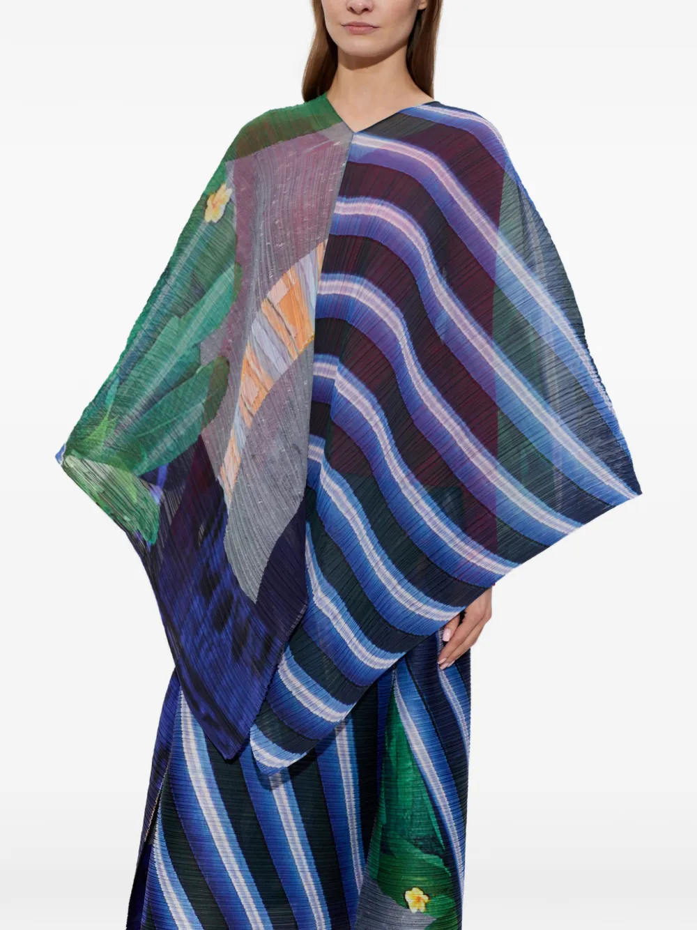 Pleated-Patterned Poncho