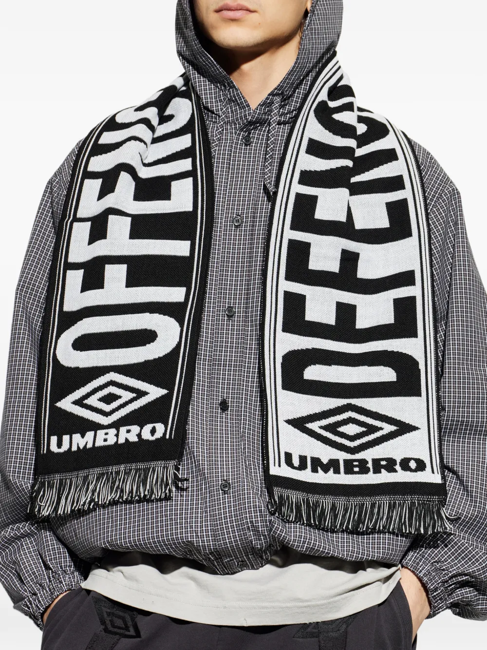 UMBRO Sjaal met franje afwerking Zwart