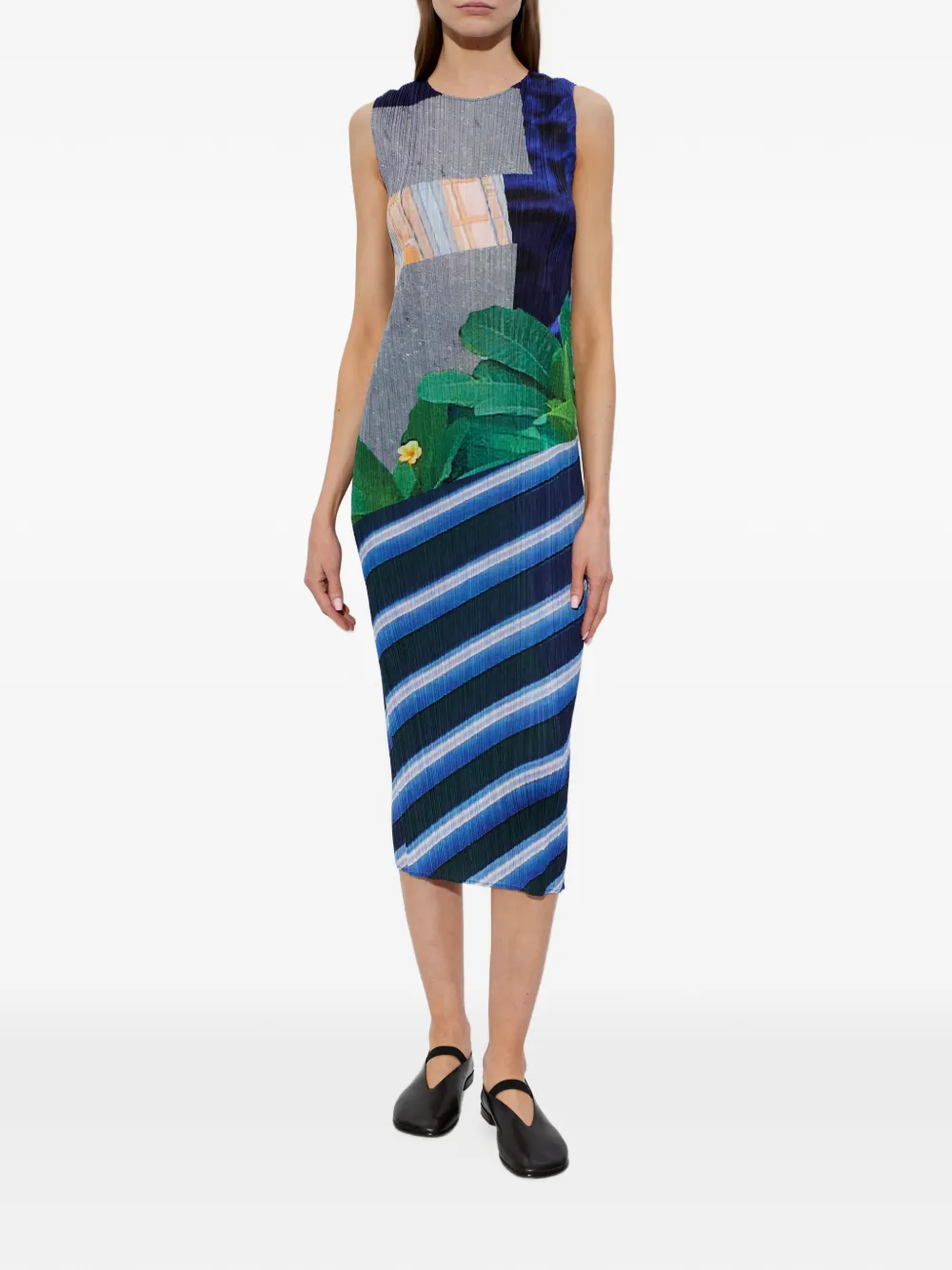 Graphic-Print Pleated Dress