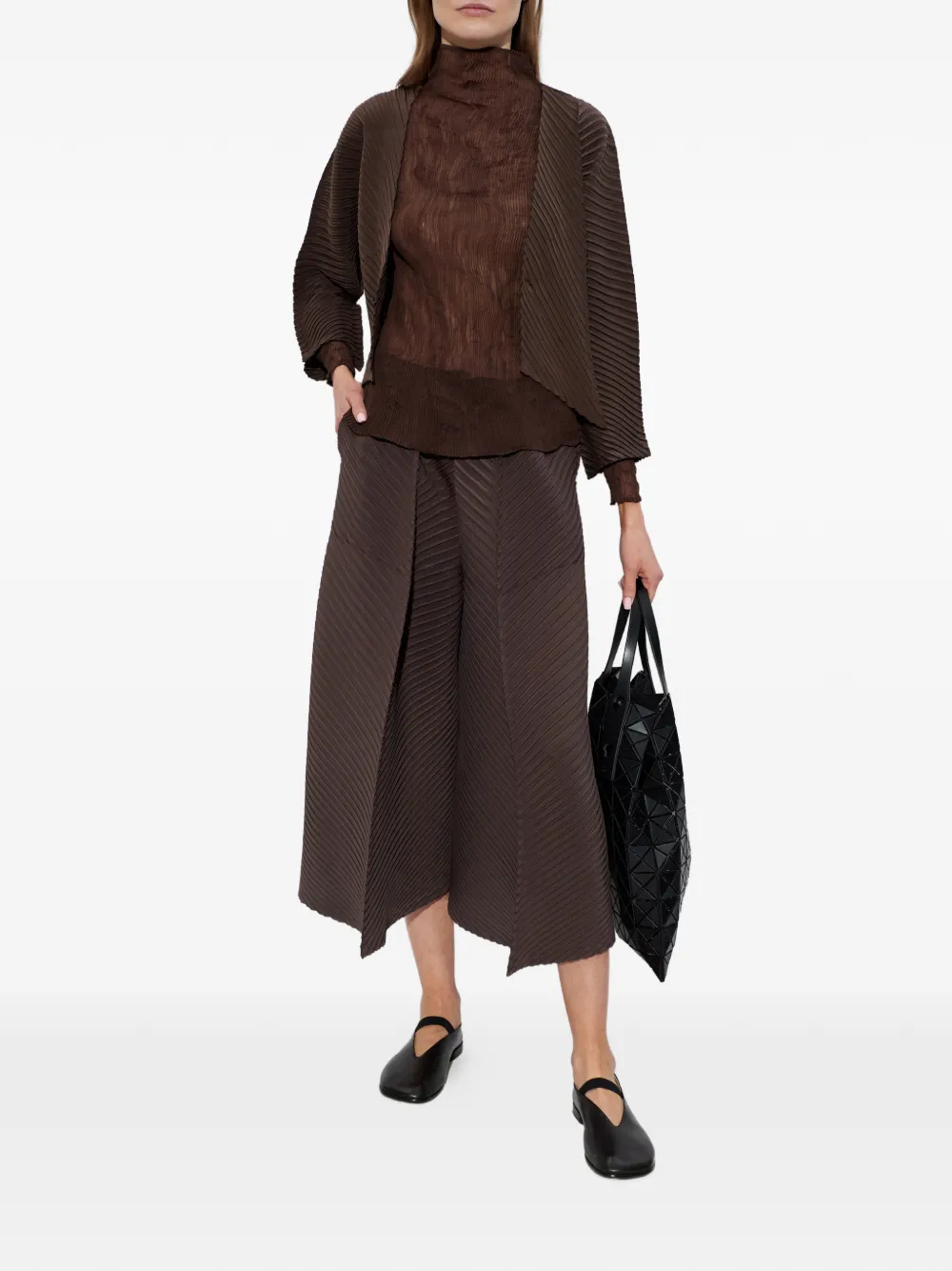 Issey Miyake ハイネック トップ | ブラウン | FARFETCH JP