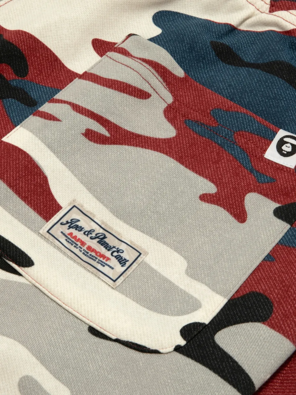 AAPE BY *A BATHING APE Shorts met camouflageprint Rood