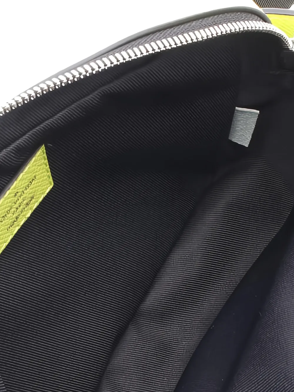  Louis Vuitton Pre-owned 2019s Logo-pattern Belt Bag - Yellow 