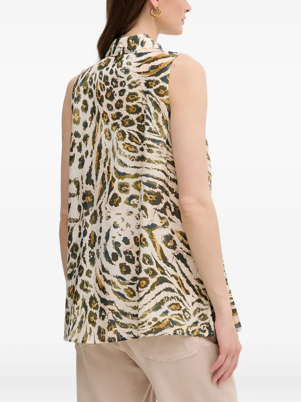  Marc Aurel Buttoned Sleeveless Top - Neutrals 