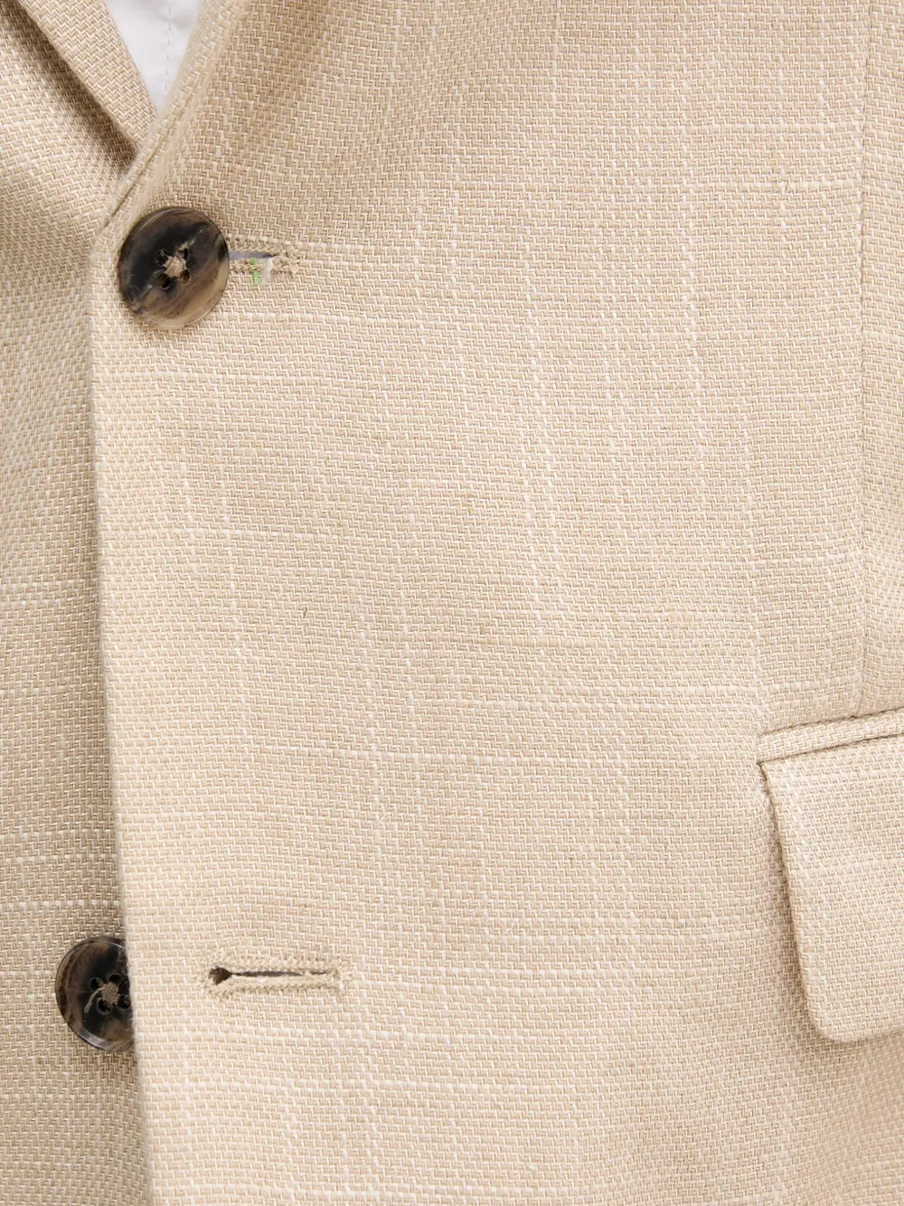Buttoned Notched-Lapels Suit