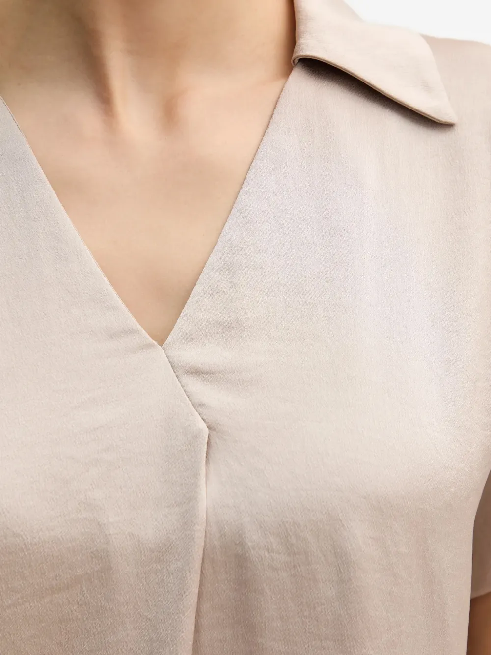 Joseph Ribkoff Top met V-hals en kraag Beige