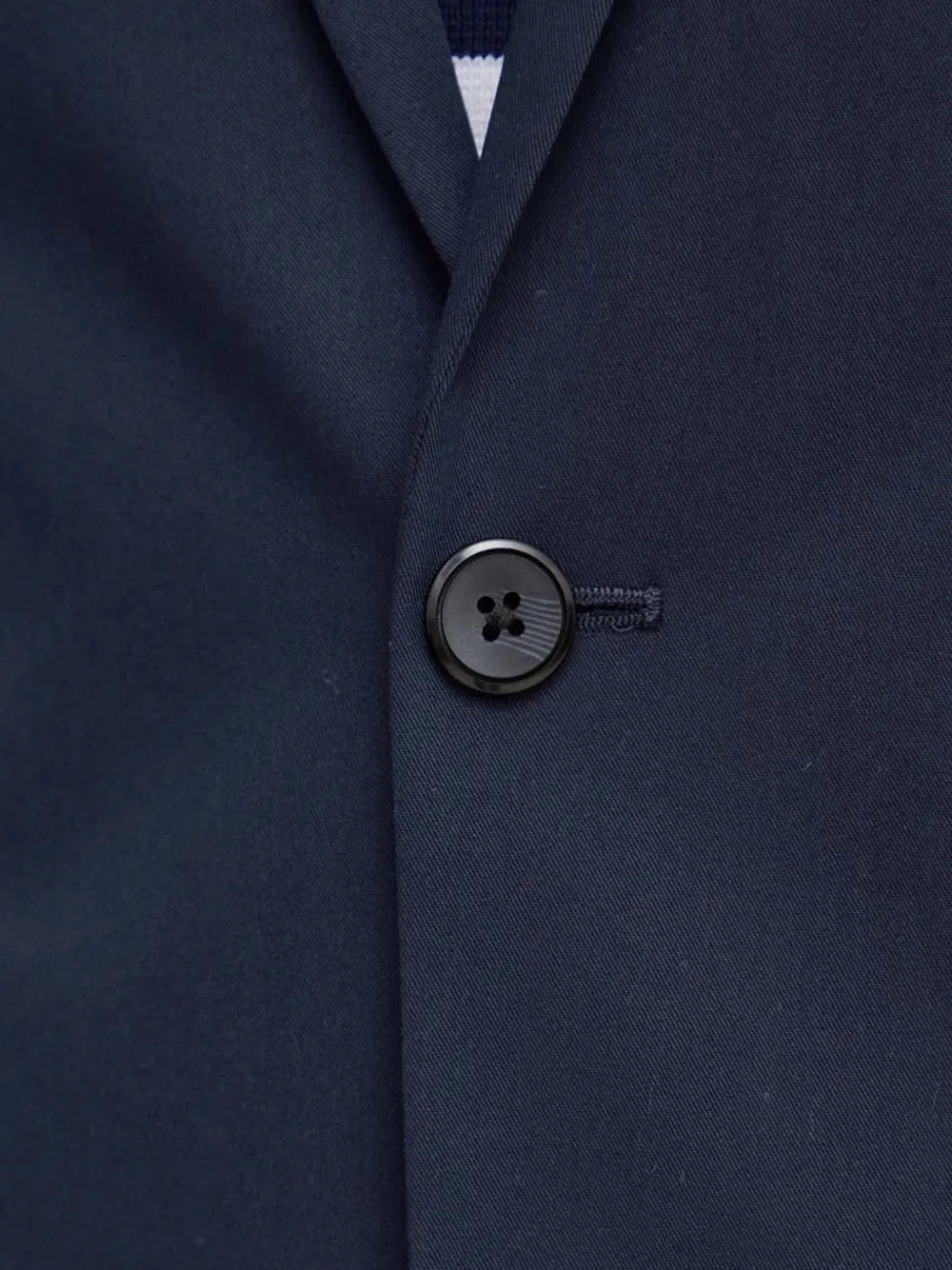 Button Suit