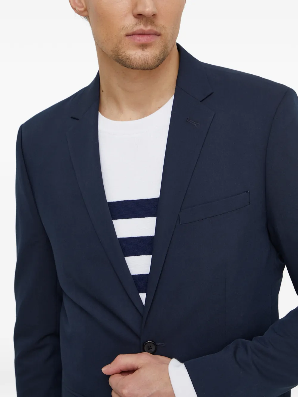 Button Suit