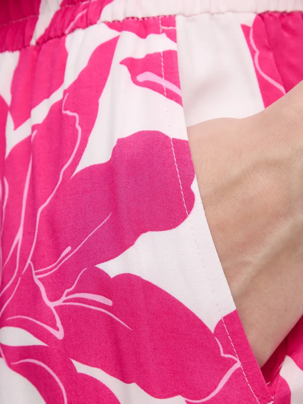 Marc Aurel Broek met bloemen Roze