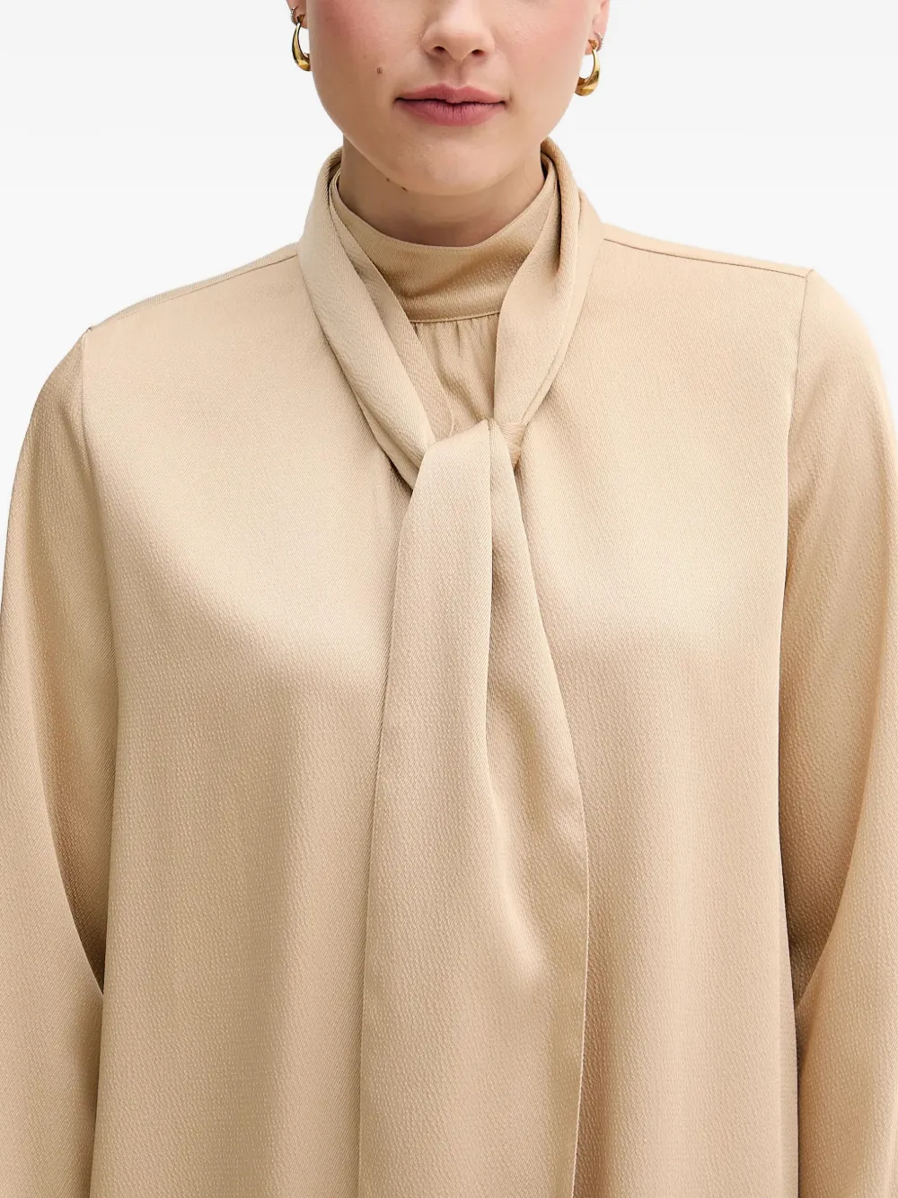 Marc Aurel Jurk met gestrikte hals Beige