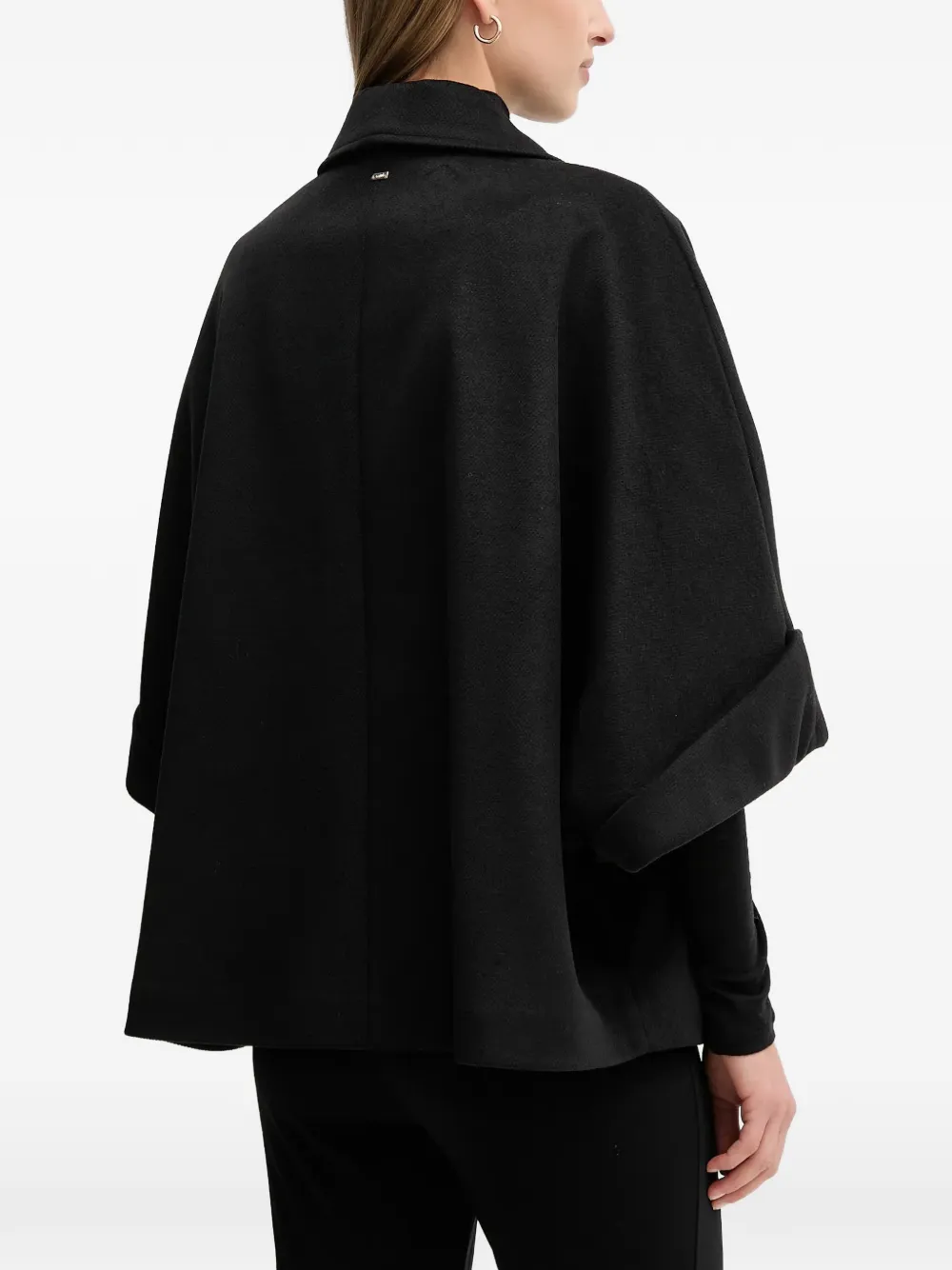 Gaudi Cape met dubbele rij knopen Zwart