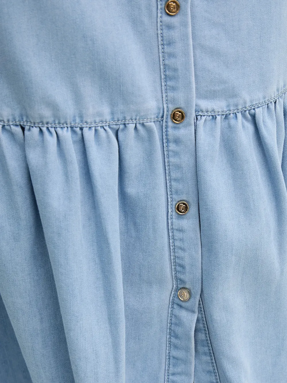 Buttoned Maxi Skirt