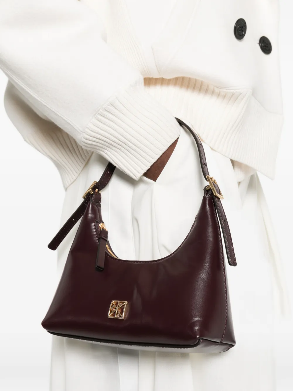  Calvin Klein Small Logo-emblem Shoulder Bag - Red 