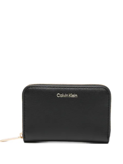 Calvin Klein cartera mediana con cierre