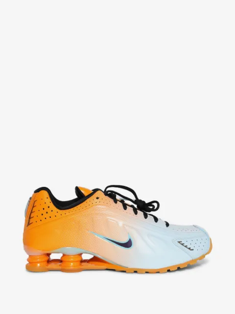 Nike baskets à design perforé