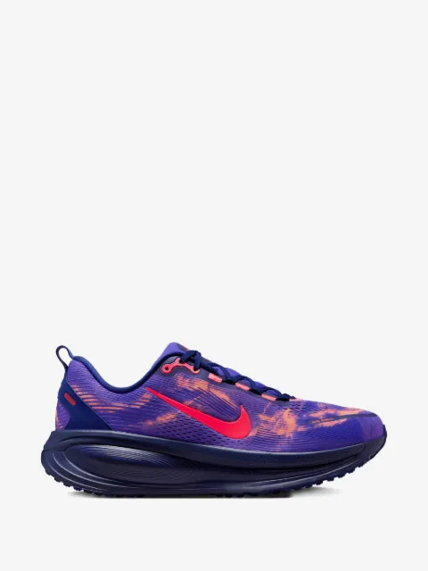 Nike Vomero 18 road running sneakers