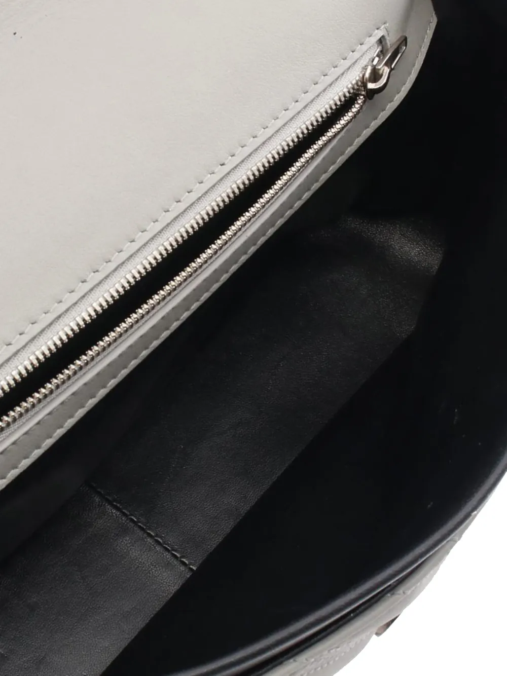2010-2026 Leather Bb Round Charm Shoulder Bag