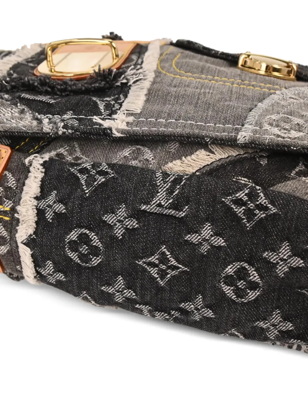 Louis Vuitton Pre-owned 2007 Postie Monogram Patchwork Two-way Tote Bag in Black, view 3
