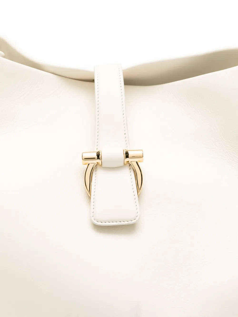 Ferragamo Leren tas met gesp Beige