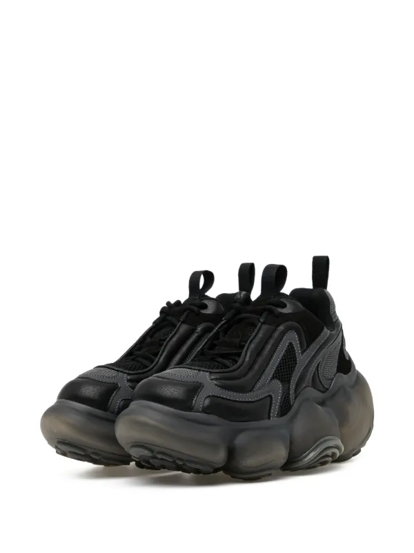GROUNDS Moopie Flipper スニーカー | ブラック | FARFETCH JP